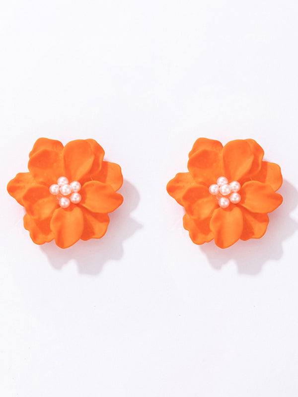 Pendientes de flores tridimensionales de perlas