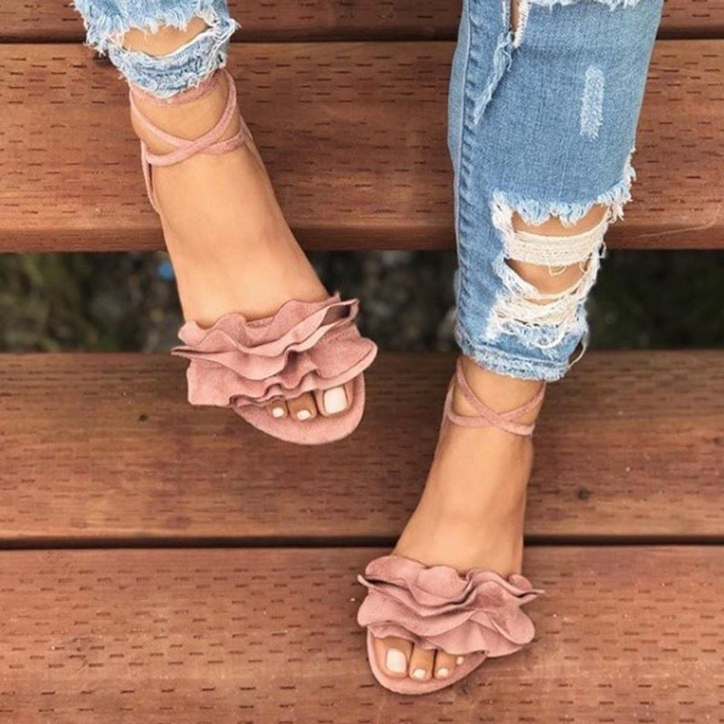 Sandalias de tacón plano con flores