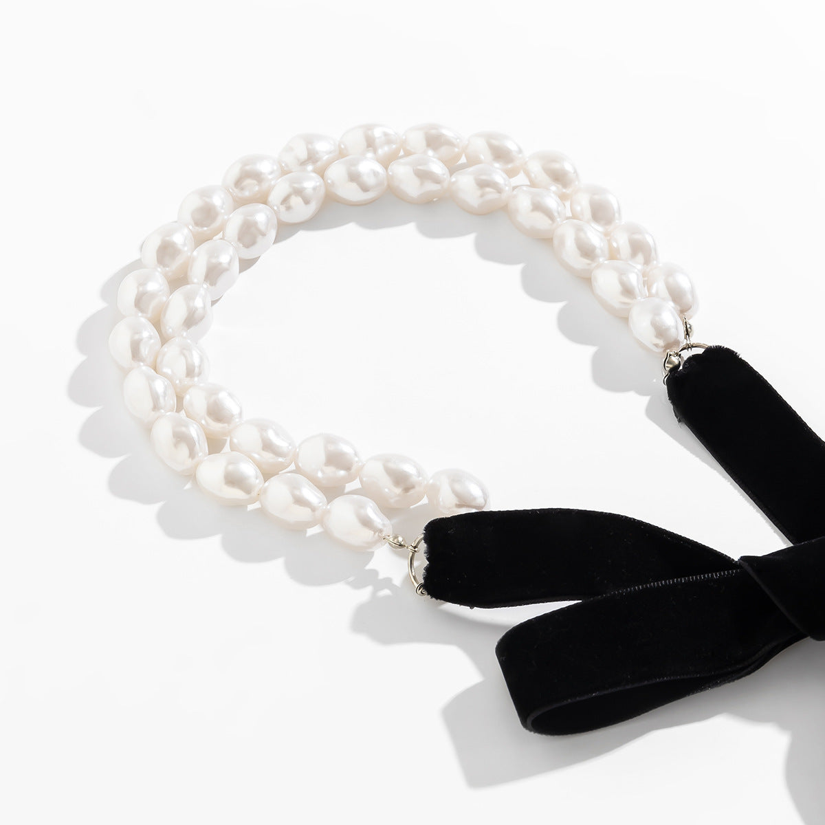 Velvet Pearl Bow Vintage Necklace