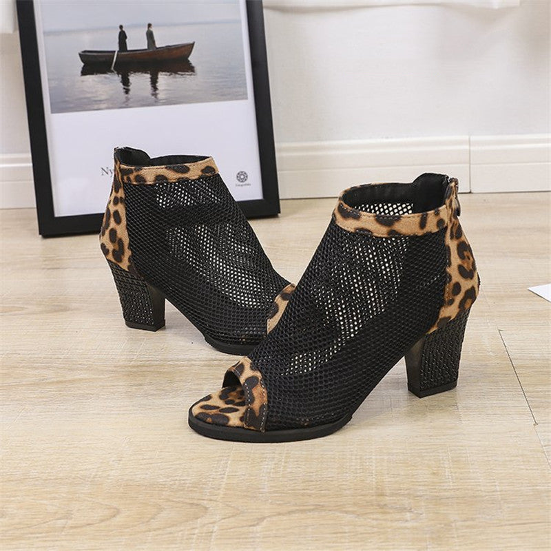 Zapatos de malla con estampado de leopardo