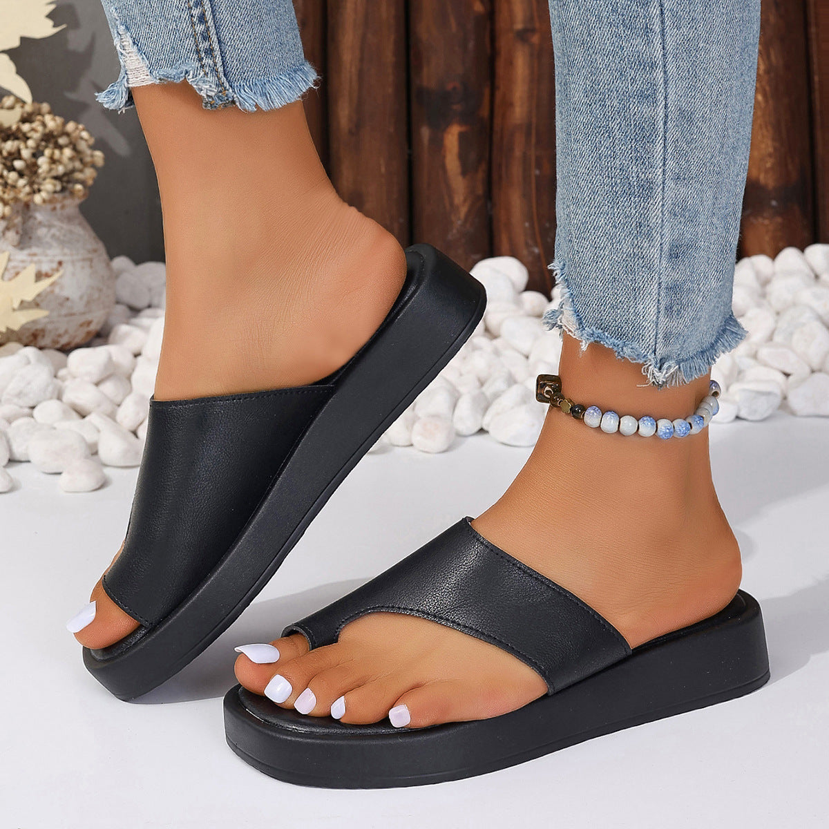 Clip Toe Thick-soled Sandals