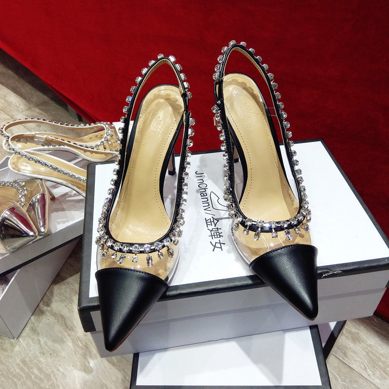 High Heels mit Diamantkette