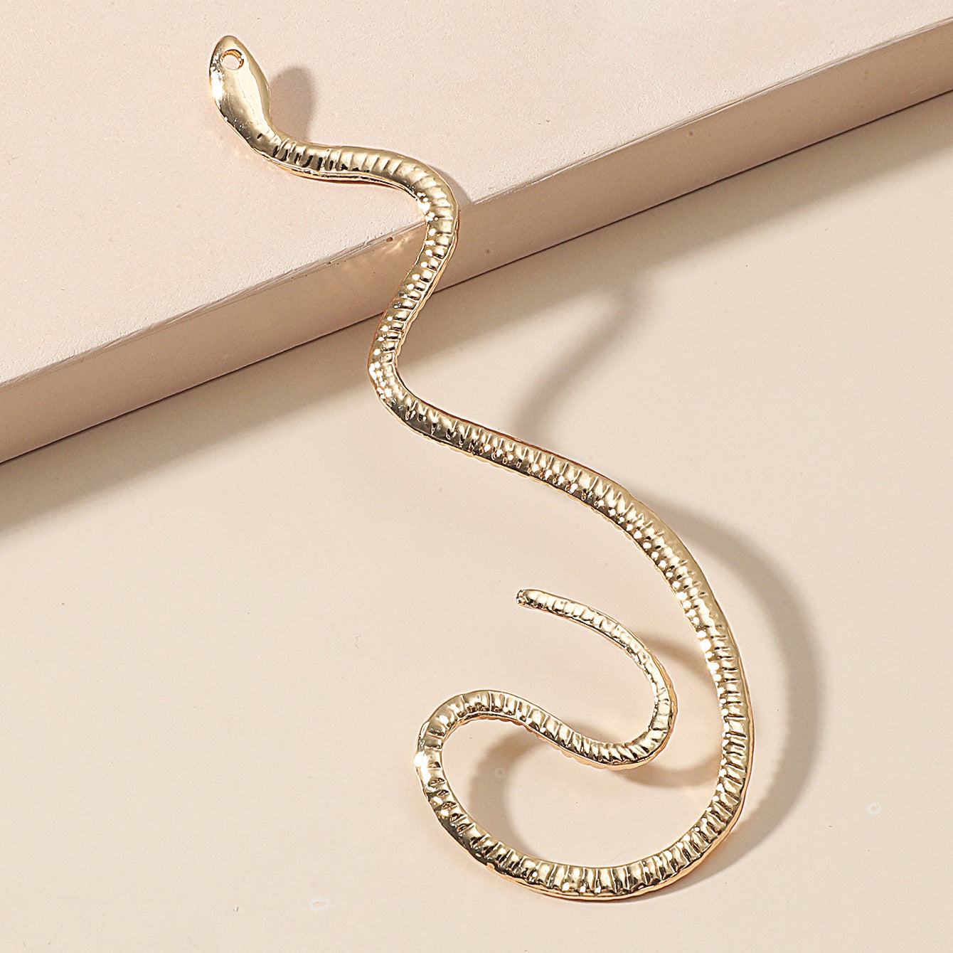 Snake-shaped Zircon Ear Cuff Earring (1 Piece)