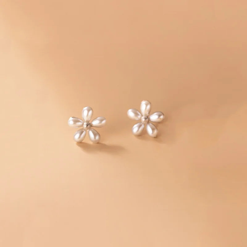 925 Sterling Silver Freshwater Pearl Crystal Flowers Stud Earrings