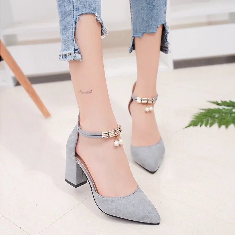 Pearl Buckle Thick Mid-heel Shoes