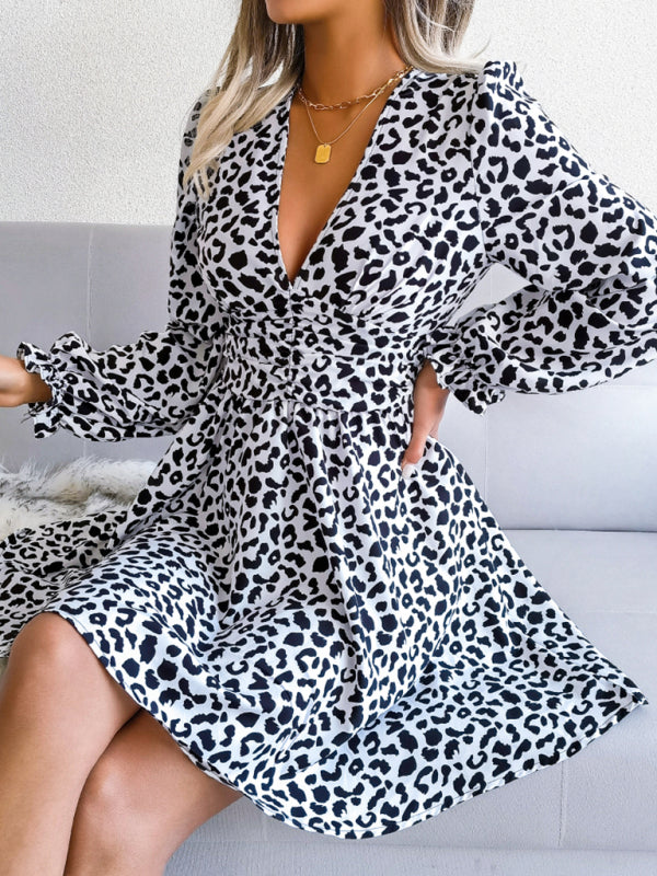 Leopard Print V-neck Pleated Waist Long Sleeve Dress