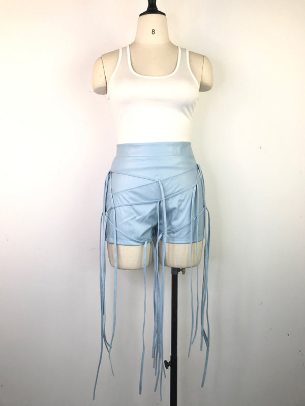 Shorts mit niedriger Taille und geflochtenem Seil aus PU-Leder 