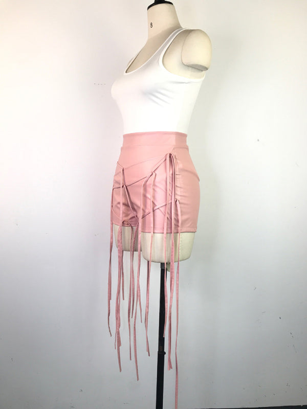 Shorts mit niedriger Taille und geflochtenem Seil aus PU-Leder 