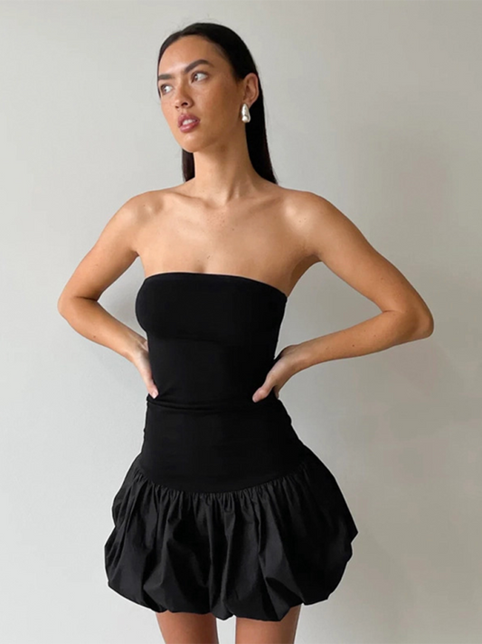 Vestido corto abullonado con top de tubo 